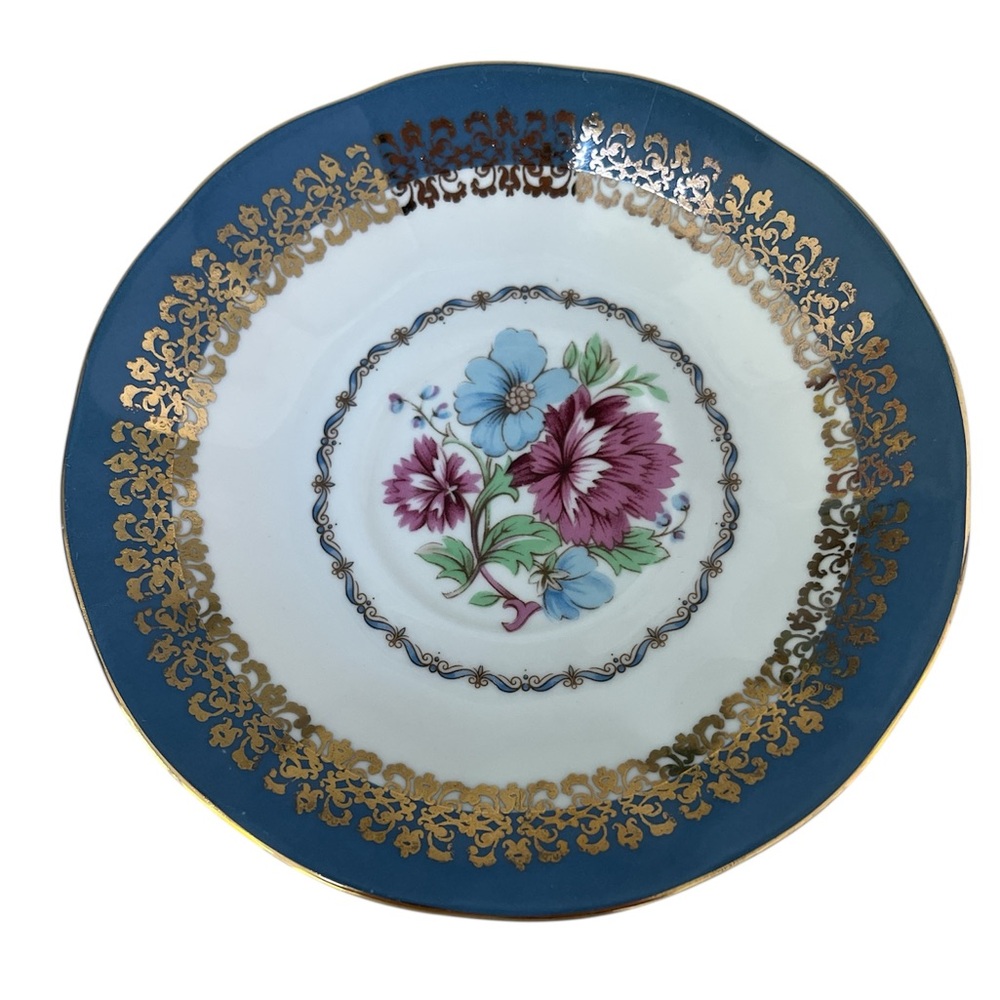 Elizabethan "Versailles" hand-decorated fine bone china Saucer Gilded Floral
